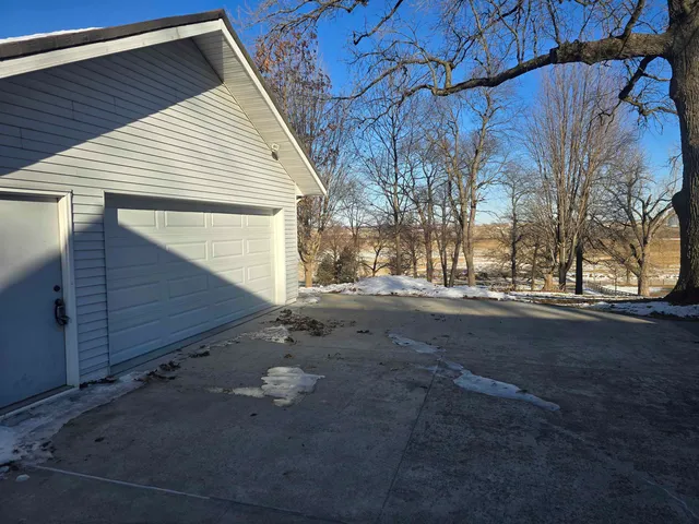 $449,900 | 12719 Garden Plain Road, Morrison, IL 61270