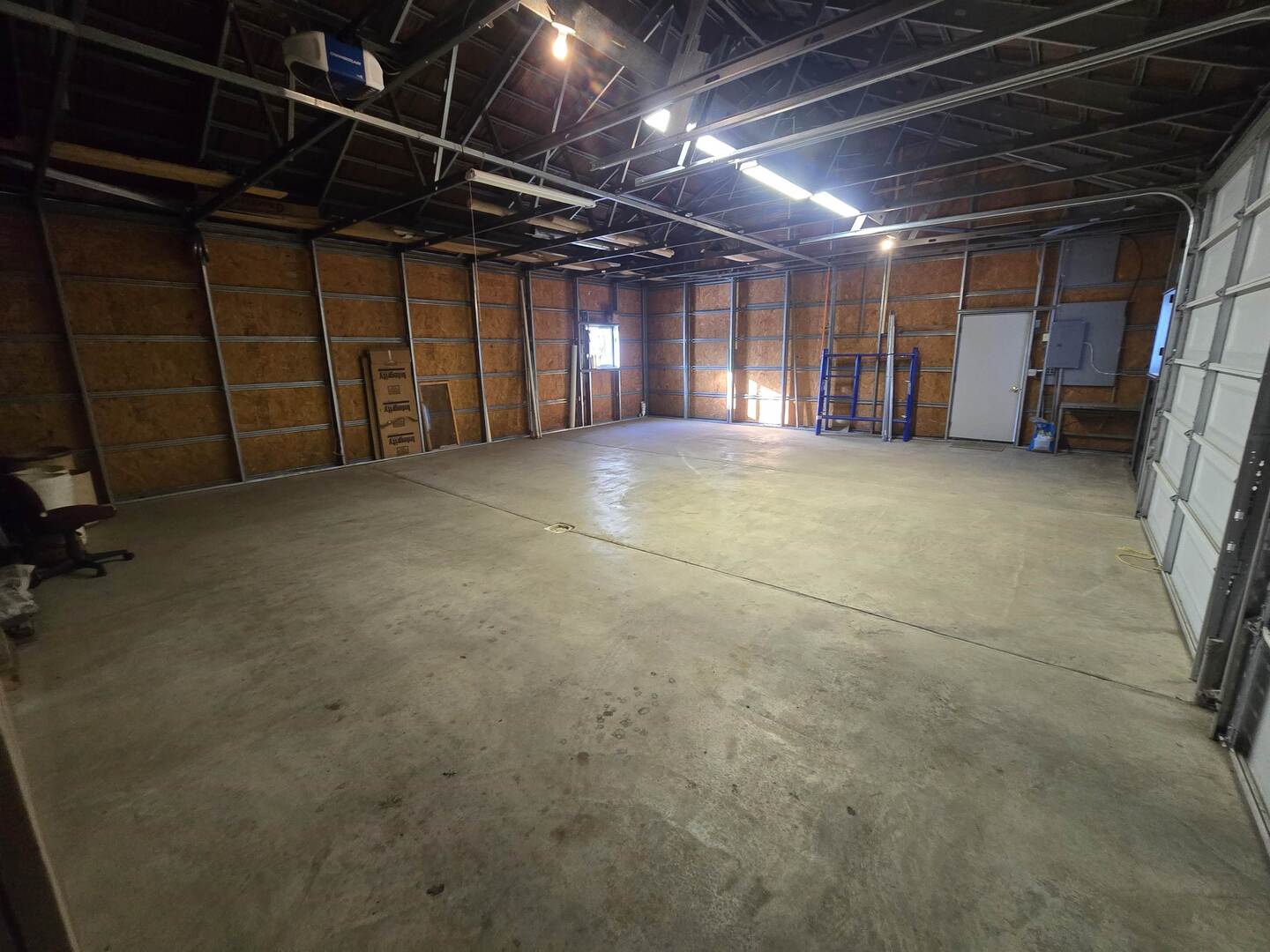 12719 Garden Plain Road Morrison, IL 61270 - Photo 65 of 85 a view of empty room with wooden ceiling