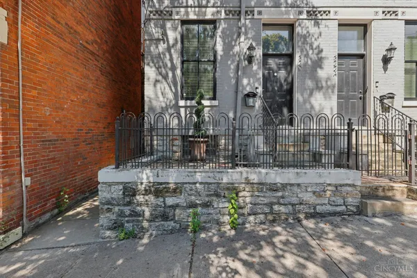 $379,999 | 320 Mulberry Street, Cincinnati, OH 45202