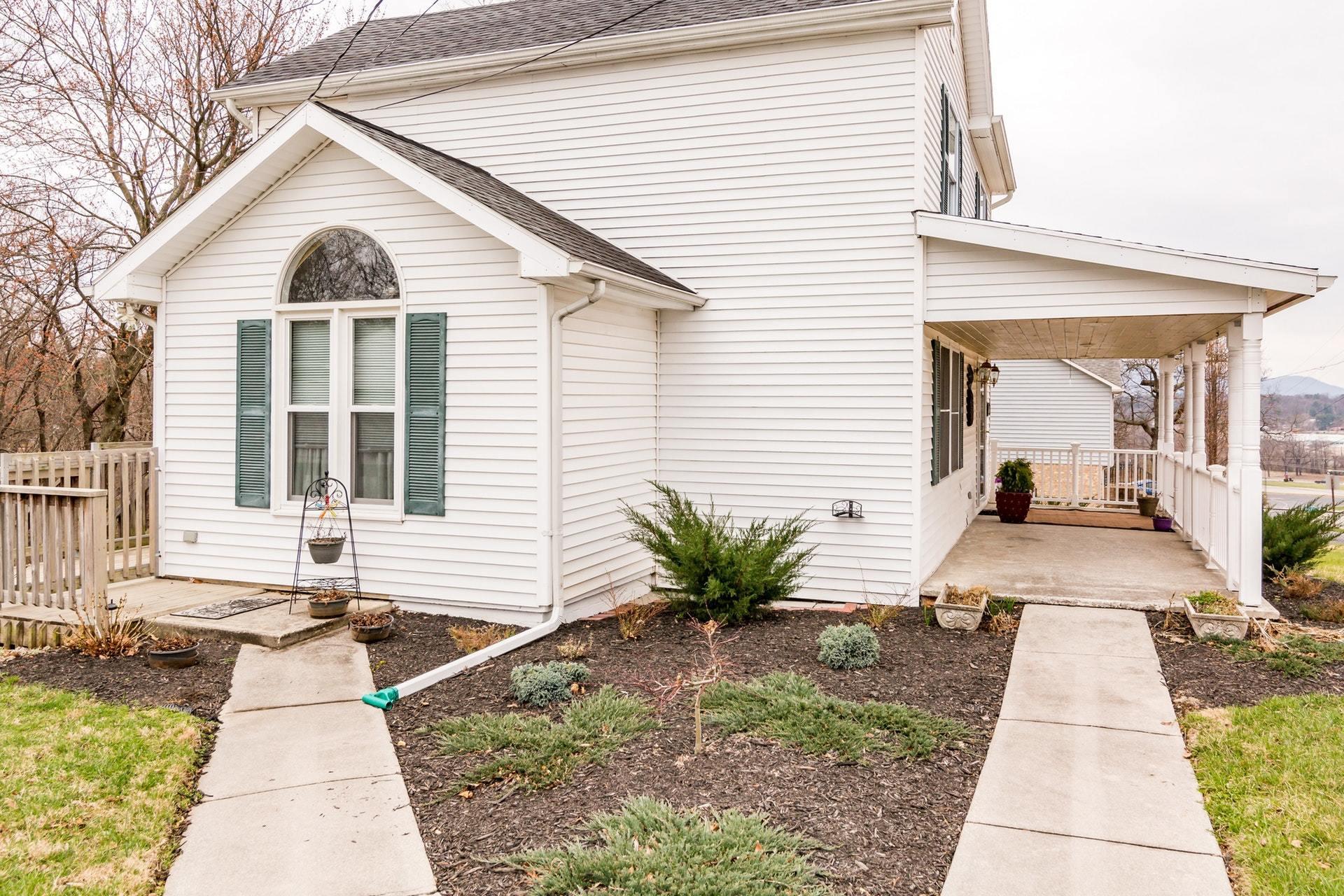 1746 Green Ridge Road Salem, VA 24153 - Photo 3 of 39 003-264151-34-1746 Green Ridge Rd-0248_6