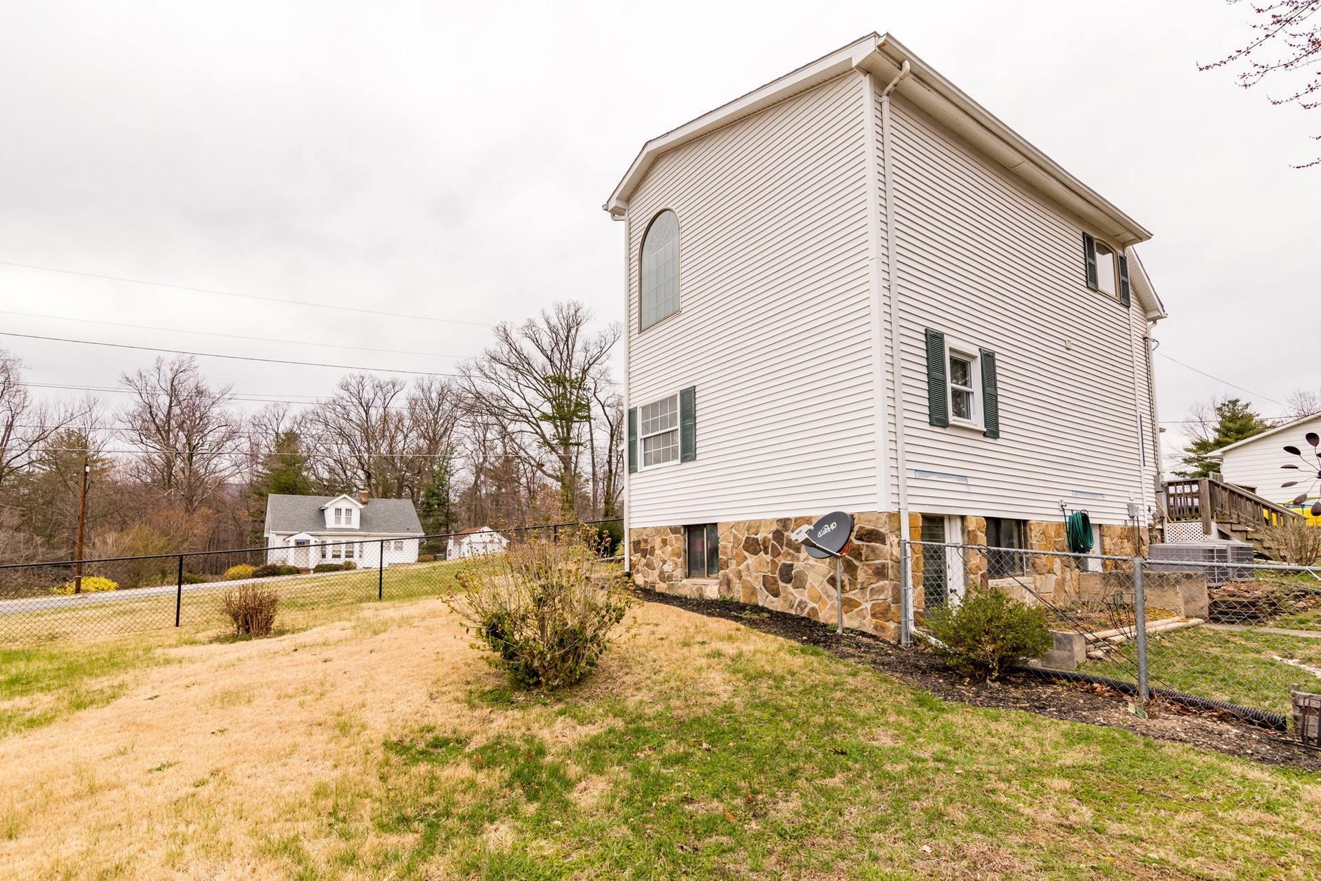 1746 Green Ridge Road Salem, VA 24153 - Photo 30 of 39 030-264151-27-1746 Green Ridge Rd-0239_6