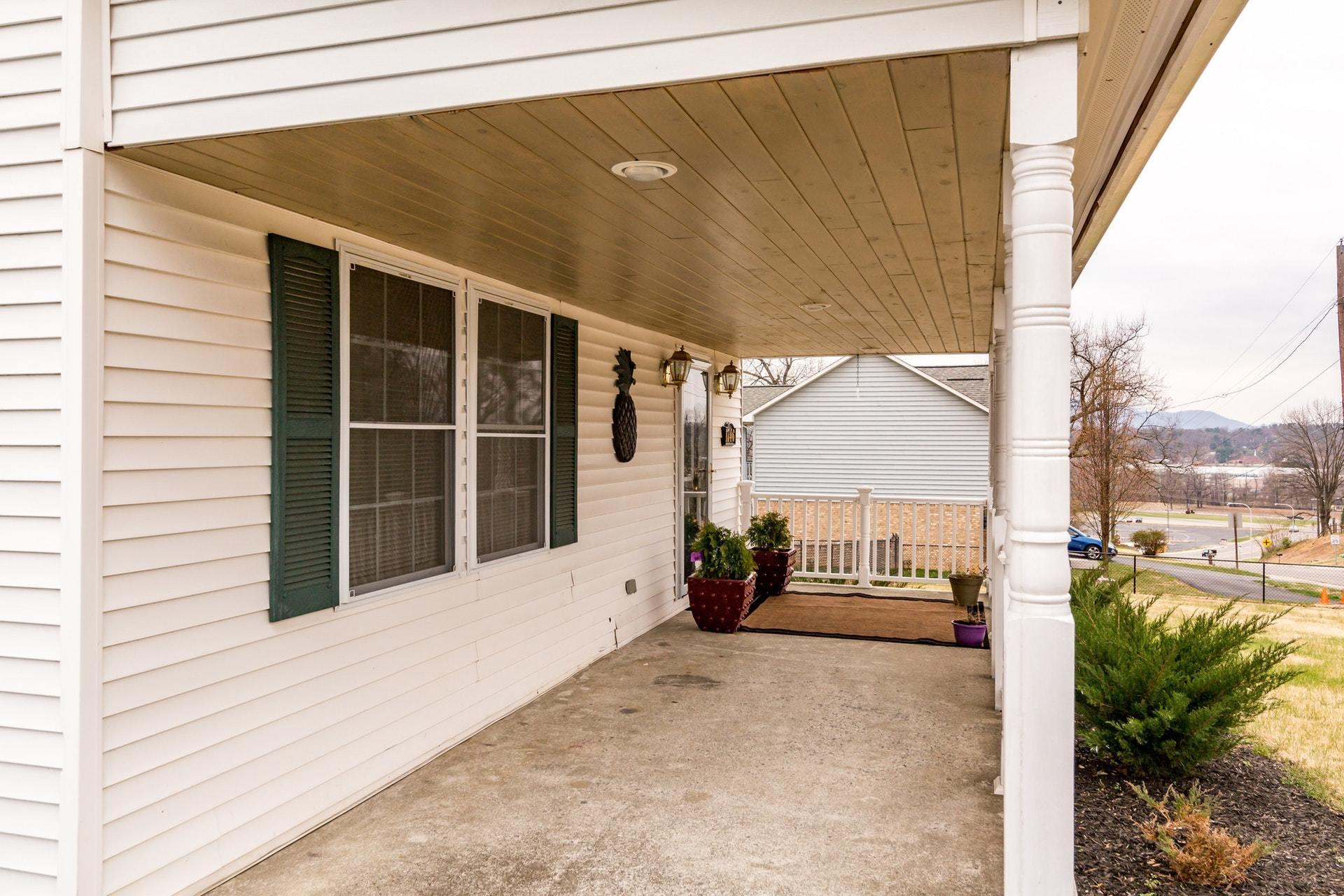 1746 Green Ridge Road Salem, VA 24153 - Photo 4 of 39 004-264151-35-1746 Green Ridge Rd-0249_6