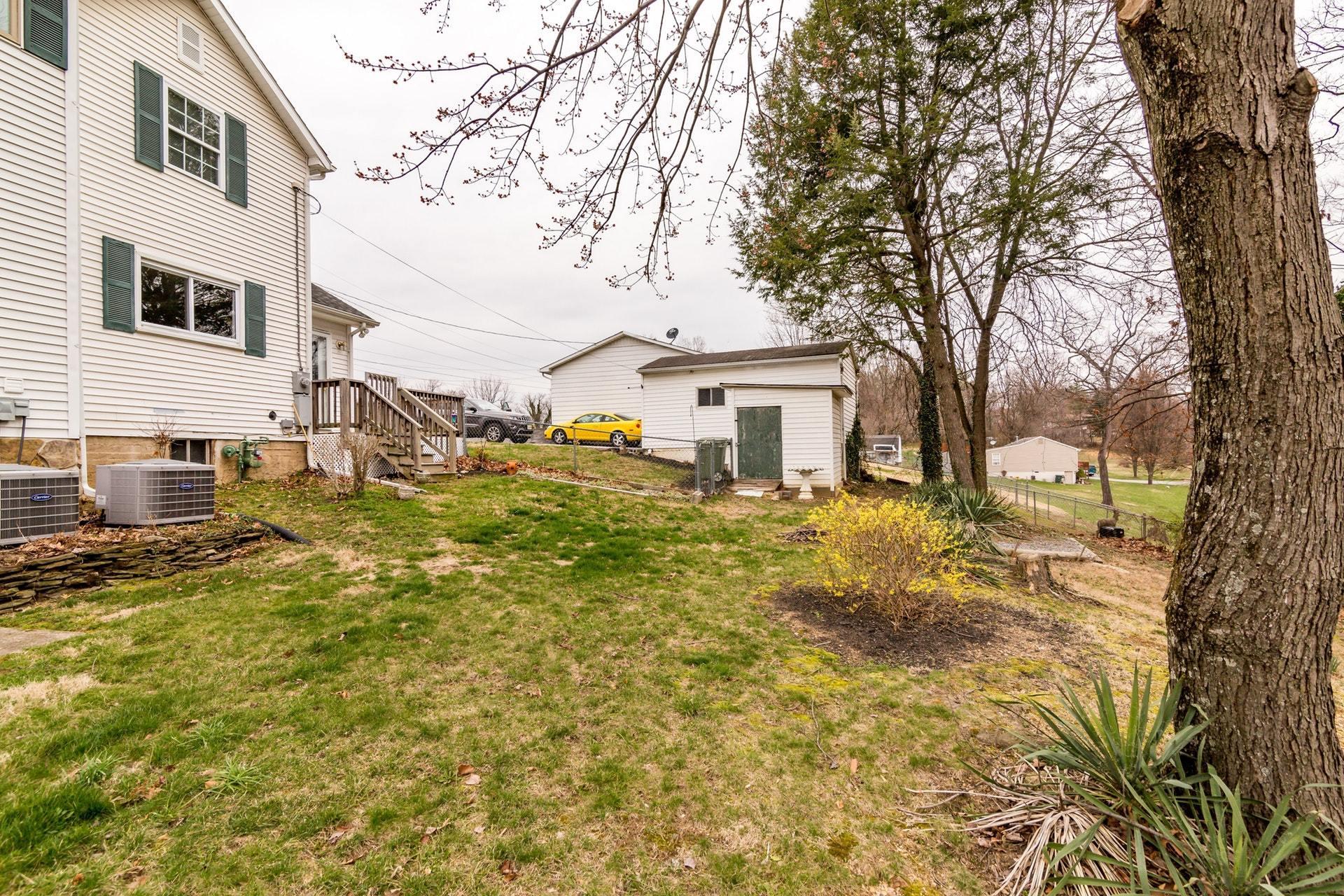 1746 Green Ridge Road Salem, VA 24153 - Photo 32 of 39 032-264151-29-1746 Green Ridge Rd-0242_6