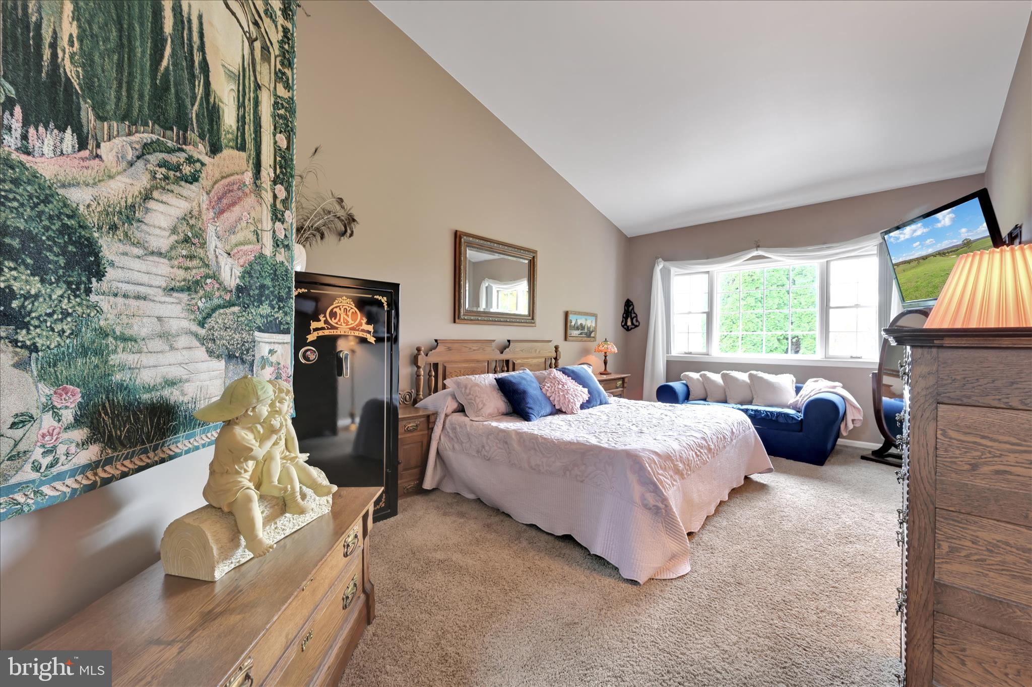 725 Brookside Lane Lebanon, PA 17042 - Photo 20 of 46 MAIN LEVEL PRIMARY SUITE