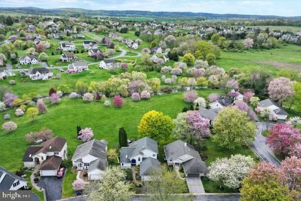 $489,000 | 725 Brookside Lane, Lebanon, PA 17042