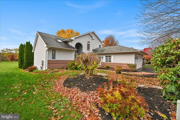$489,000 | 725 Brookside Lane, Lebanon, PA 17042