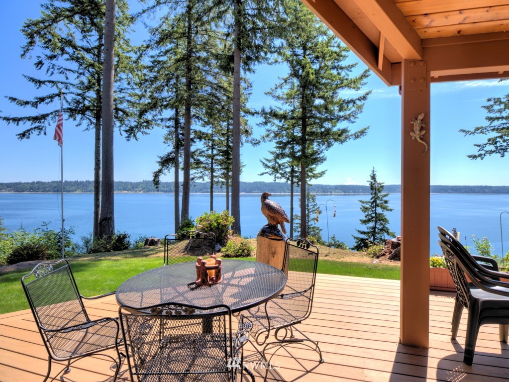 292 East Vineyard Crest Road Grapeview, WA 98546 - Photo 1 of 24 Gallery Image 1