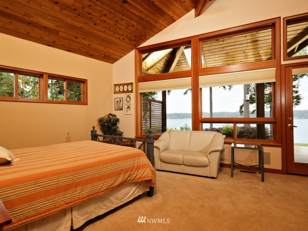 292 East Vineyard Crest Road Grapeview, WA 98546 - Photo 17 of 24 Gallery Image 17
