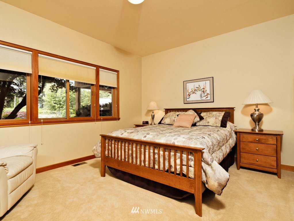 292 East Vineyard Crest Road Grapeview, WA 98546 - Photo 21 of 24 Gallery Image 21