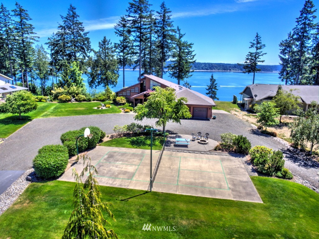 292 East Vineyard Crest Road Grapeview, WA 98546 - Photo 5 of 24 Gallery Image 5