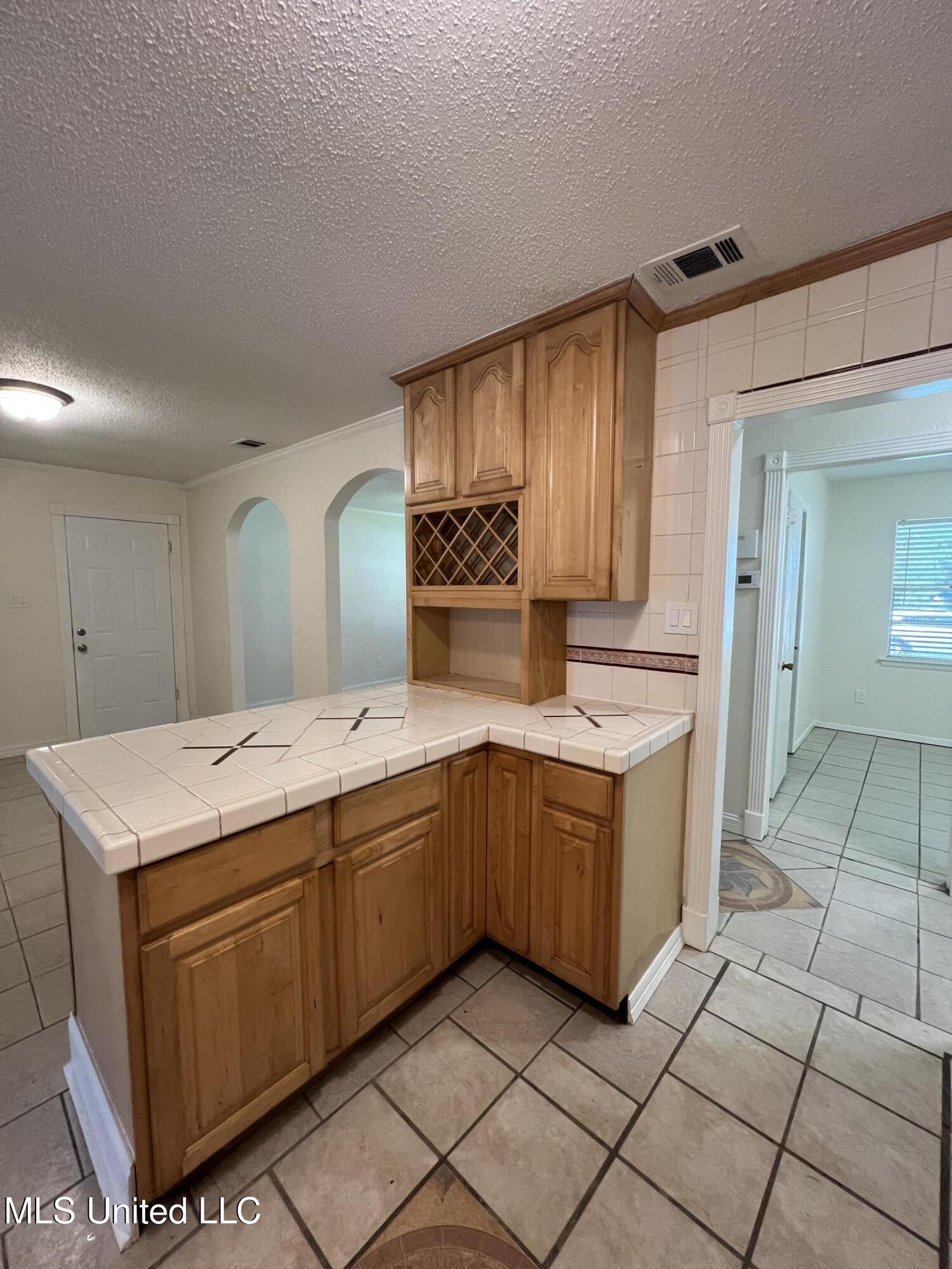 103 Ralph Drive Gulfport, MS 39503 - Photo 5 of 17 103 Ralph 19