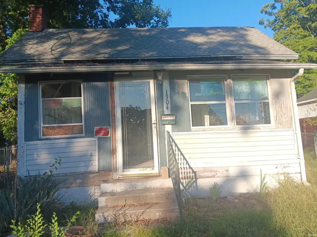 $42,500 | 1304 Broadway Street, Vincennes, IN 47591