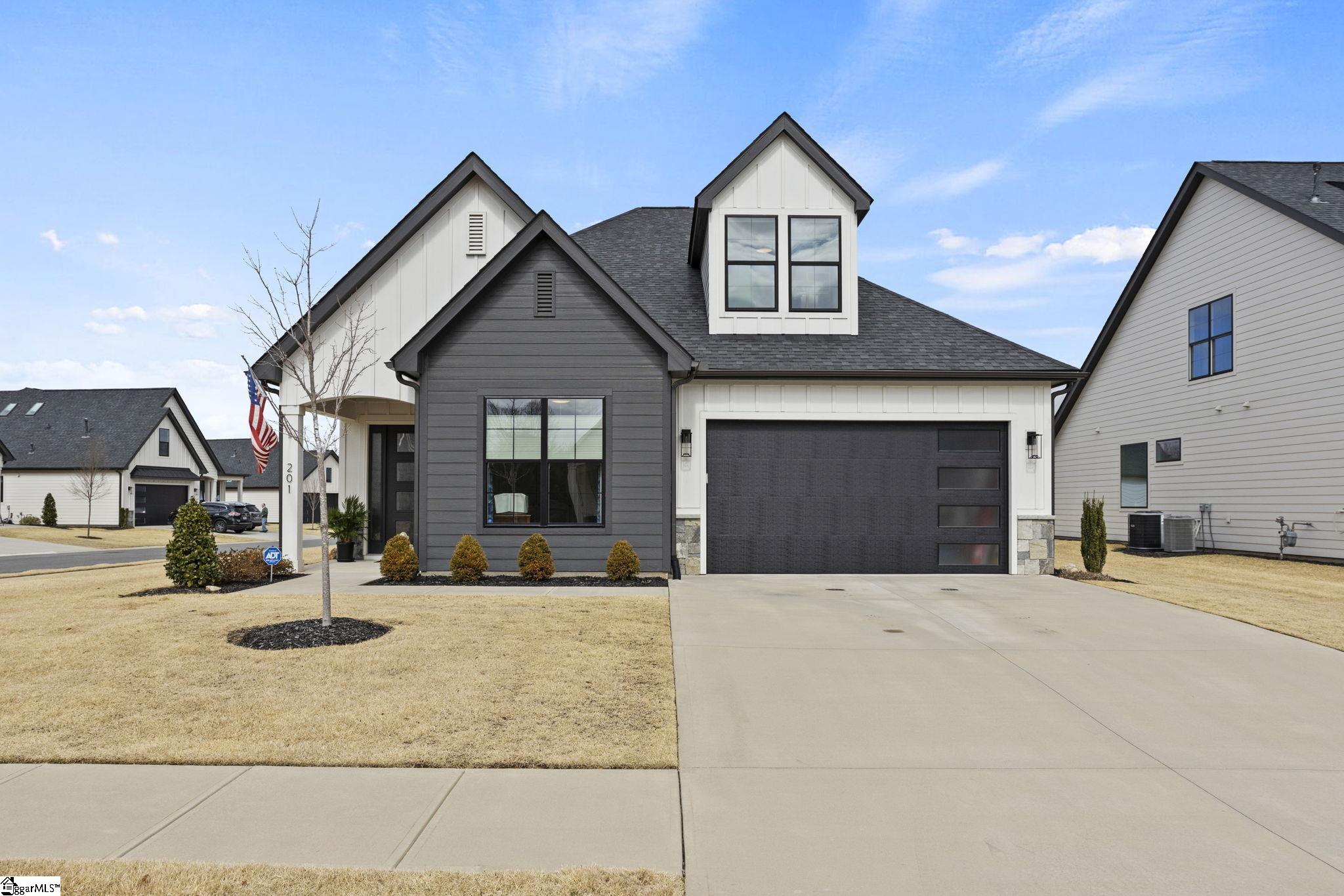 201 Pleasant Brook Road Simpsonville, SC 29680 - Photo 1 of 37 Gallery Image 1