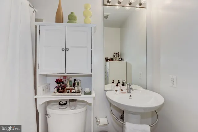 $575,000 | 1240 4th Street Northwest, Unit 200, Washington, DC 20001