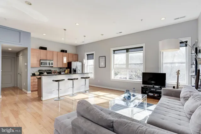 $575,000 | 1240 4th Street Northwest, Unit 200, Washington, DC 20001