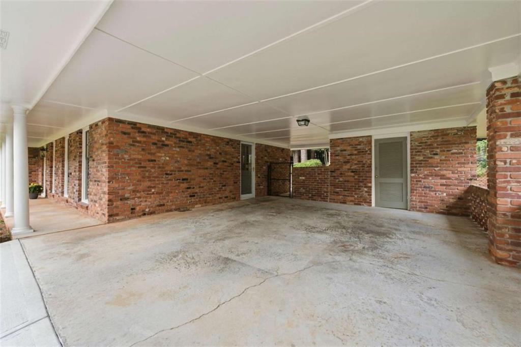 2016 Hollidon Road Decatur, GA 30033 - Photo 4 of 30