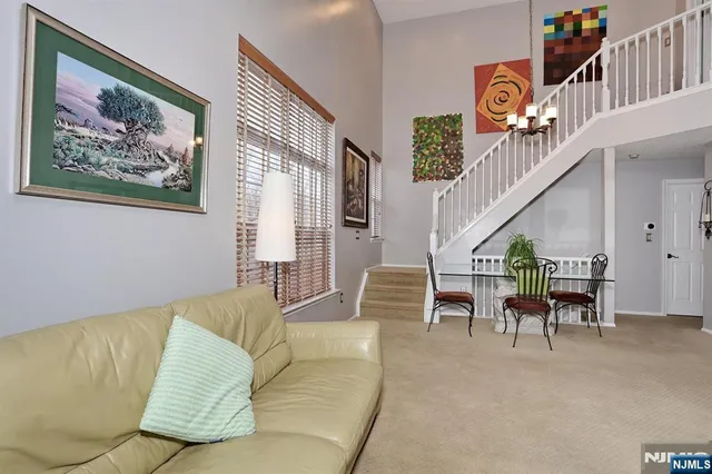 $2,999 | 1141 Hyde Park Court, Unit 1141, Mahwah, NJ 07430