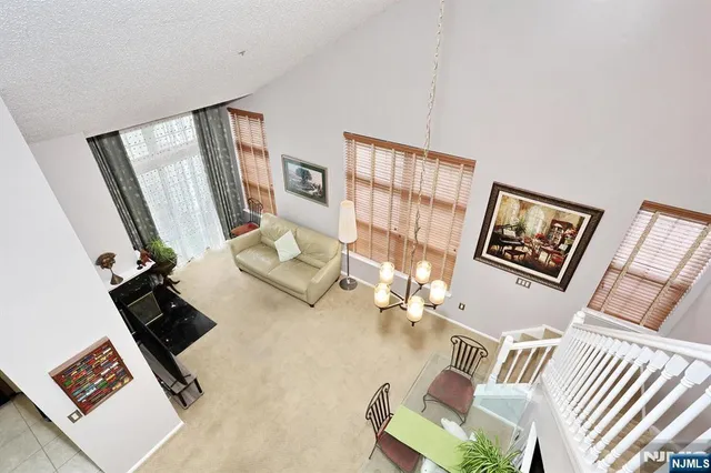 $2,999 | 1141 Hyde Park Court, Unit 1141, Mahwah, NJ 07430