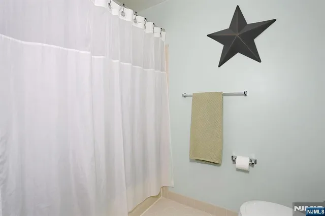 $2,999 | 1141 Hyde Park Court, Unit 1141, Mahwah, NJ 07430