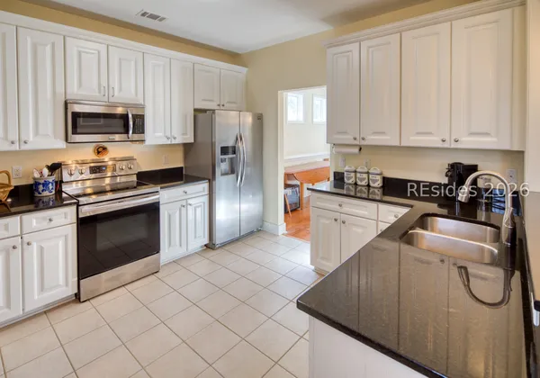 $570,000 | 9 Ashley Crossing Drive, Bluffton, SC 29910
