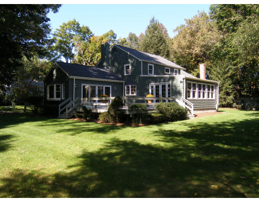 17 Winthrop Road Wayland, MA 01778 - Photo 13 of 15