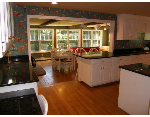 17 Winthrop Road Wayland, MA 01778 - Photo 6 of 15