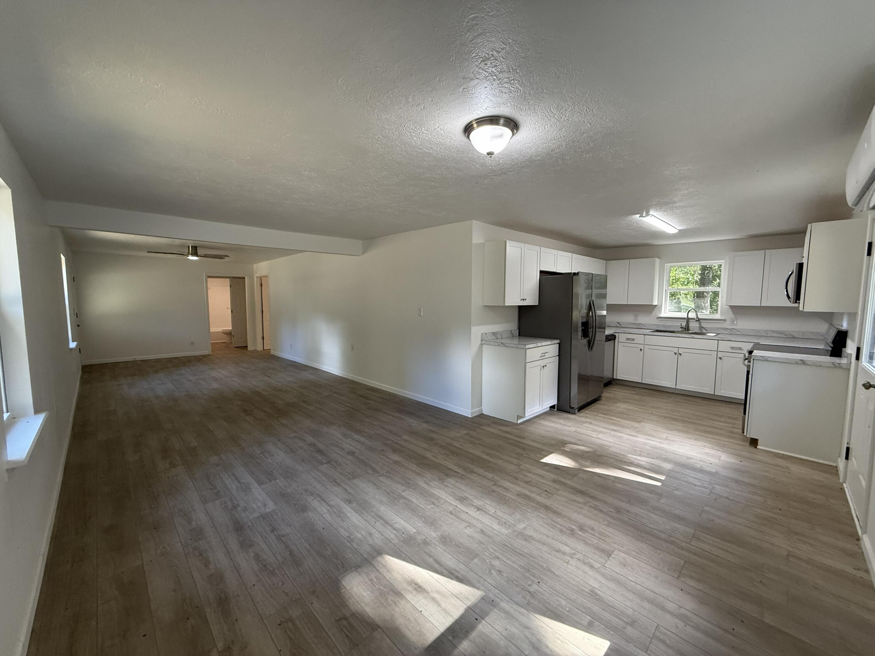 1102 West Hawthorne Road Leesville, LA 71446 - Photo 3 of 13 Gallery Image 3