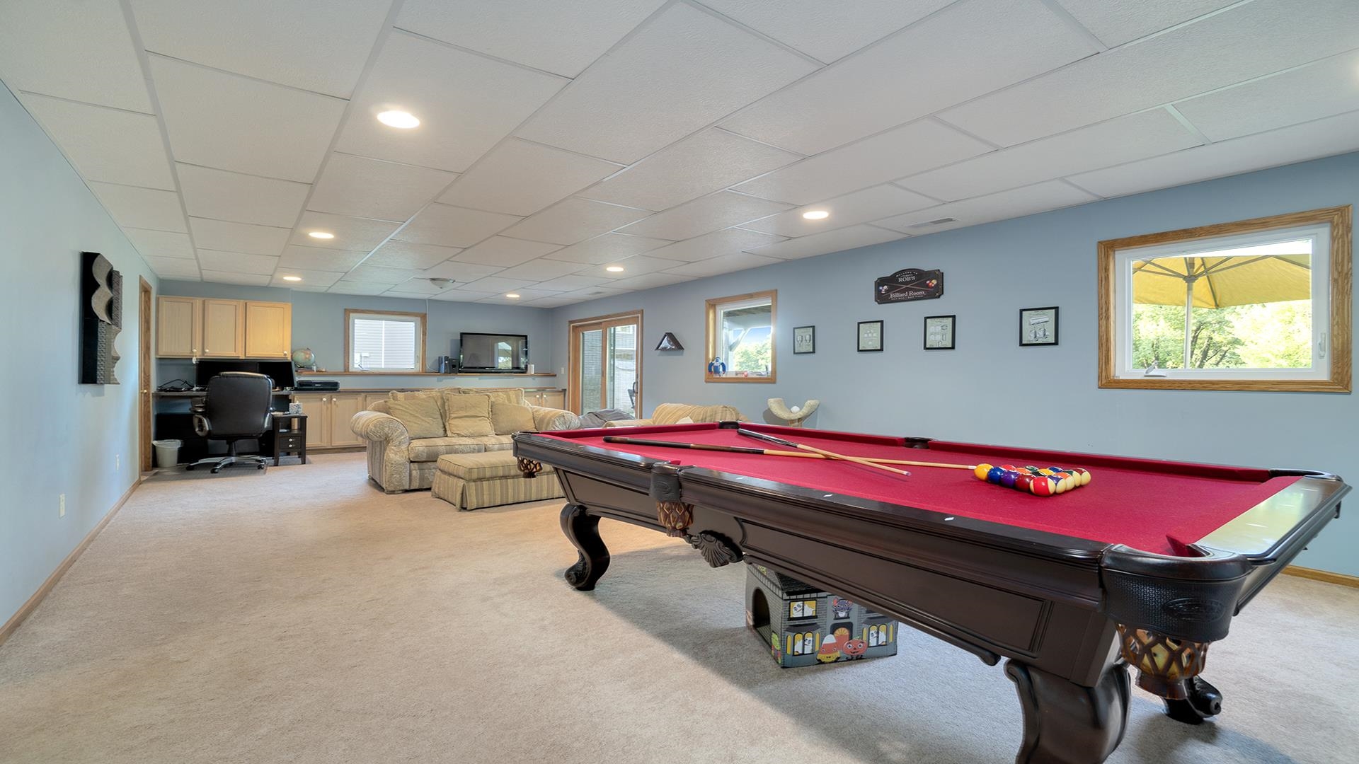 669 Lake Summerset Road Davis, IL 61019 - Photo 20 of 36 a room with furniture and window