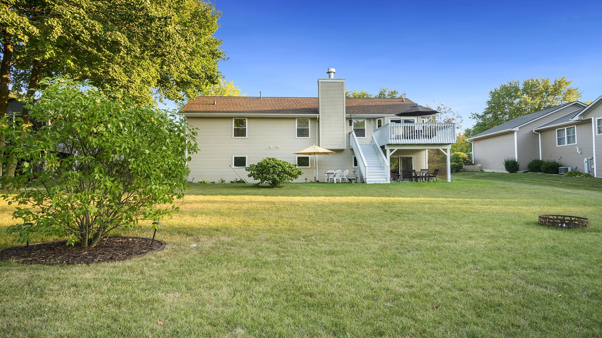 669 Lake Summerset Road Davis, IL 61019 - Photo 29 of 36 a front view of a house with a garden