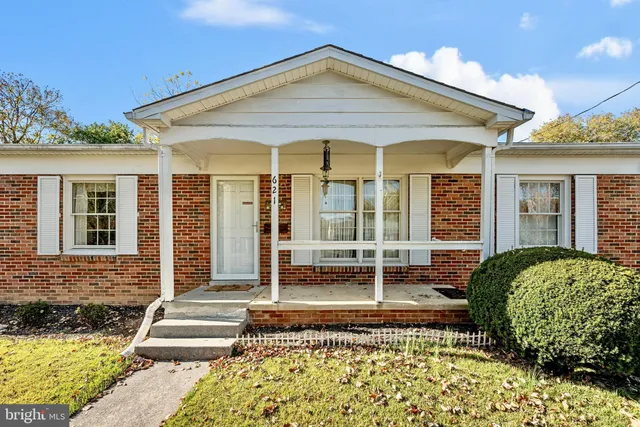 $300,000 | 621 Butler Avenue, Winchester, VA 22601
