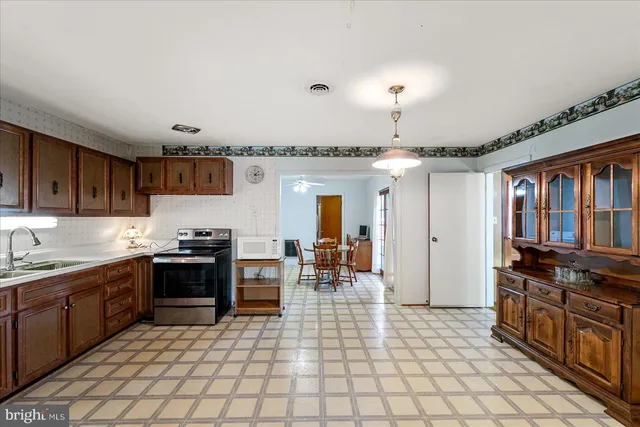 $300,000 | 621 Butler Avenue, Winchester, VA 22601