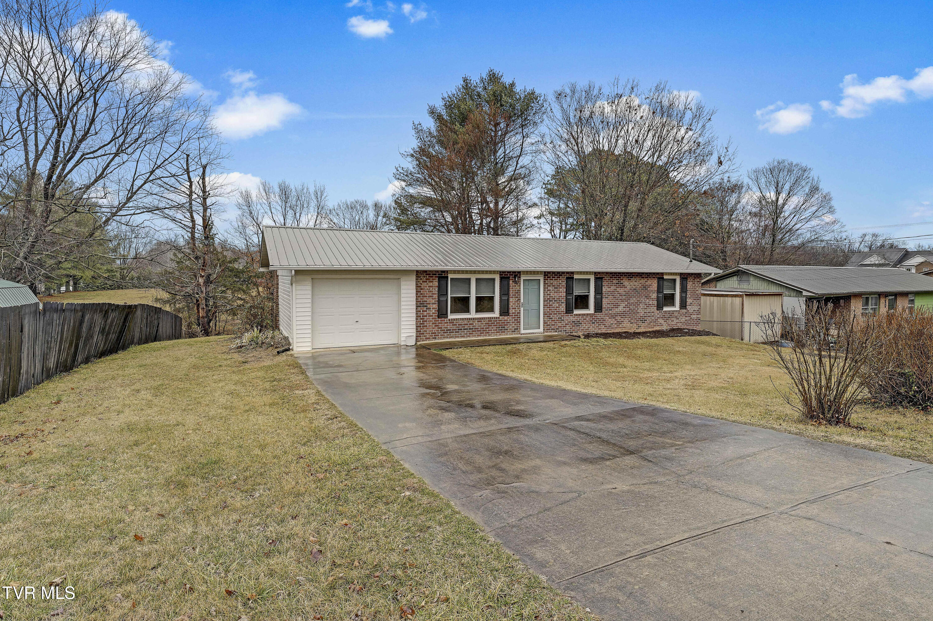 115 Oak Timbers Road Telford, TN 37690 - Photo 2 of 26 Oak-EXTERIOR-5