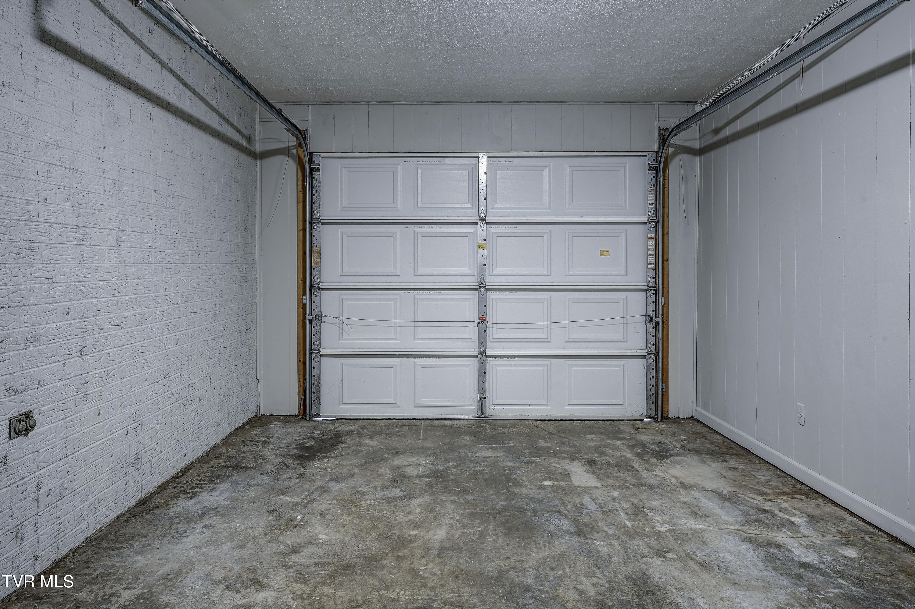 115 Oak Timbers Road Telford, TN 37690 - Photo 21 of 26 Oak-INTERIOR-19