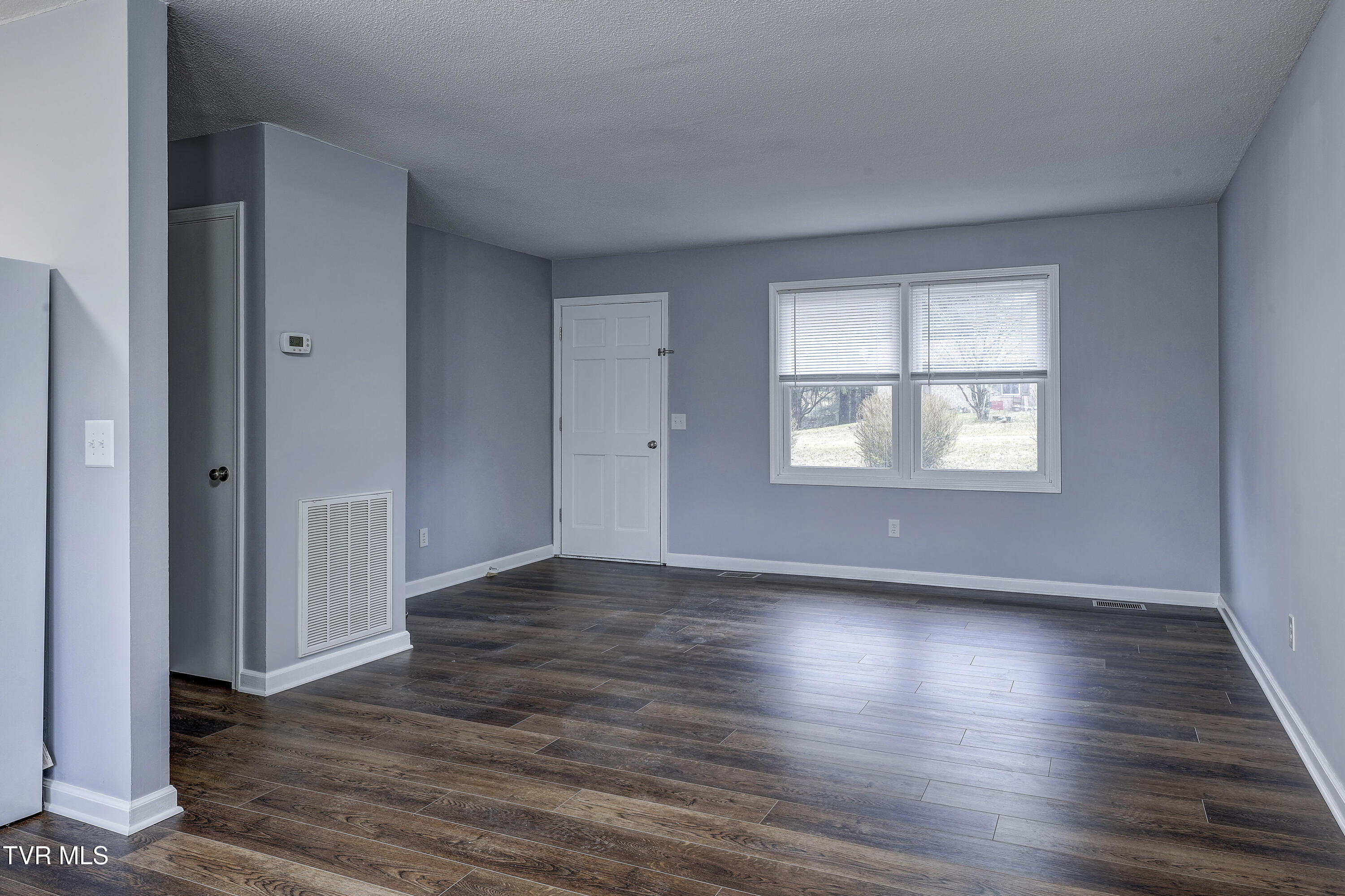 115 Oak Timbers Road Telford, TN 37690 - Photo 22 of 26 Oak-INTERIOR-20