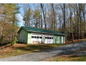 140 Hobar Road Sugar Grove, NC 28679 - Photo 7 of 8 Garage