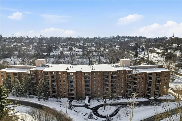 $289,900 | 1500 Cochran Road, Unit 703, Pittsburgh, PA 15243
