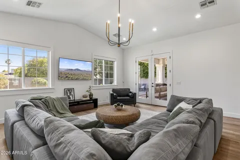 $1,699,000 | 4201 East Cheery Lynn Road, Phoenix, AZ 85018