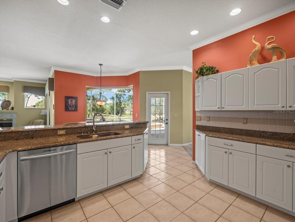 9216 Tarleton Circle Weeki Wachee, FL 34613 - Photo 34 of 66