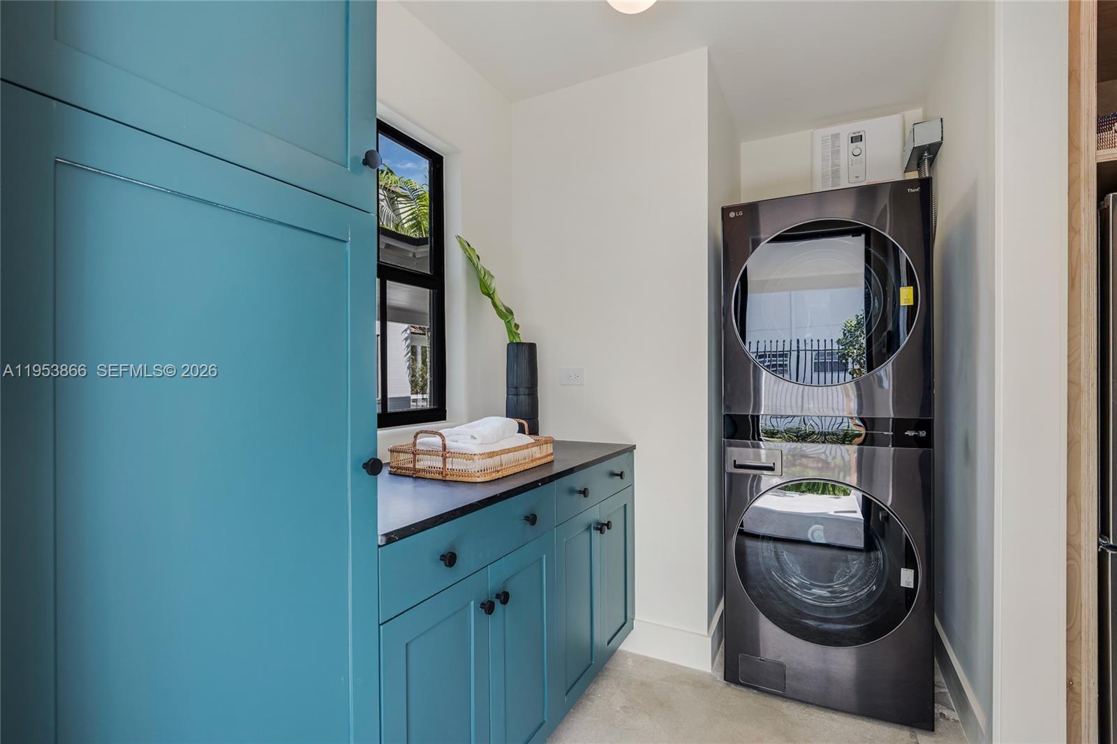 3603 Thomas Avenue Miami, FL 33133 - Photo 15 of 29 a bathroom with a toilet and a sink