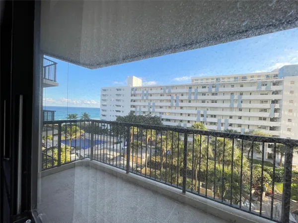 $3,800 | 1800 South Ocean Boulevard, Unit 502, Lauderdale-by-the-Sea, FL 33062