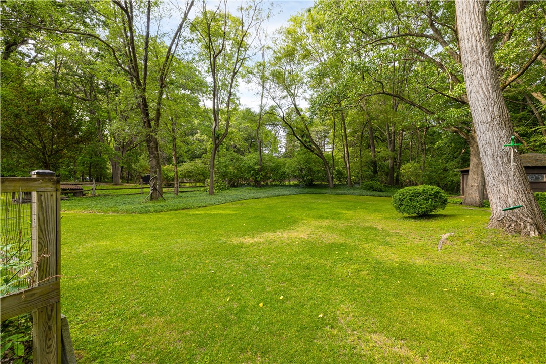 160 Wisner Road Irondequoit, NY 14622 - Photo 36 of 40