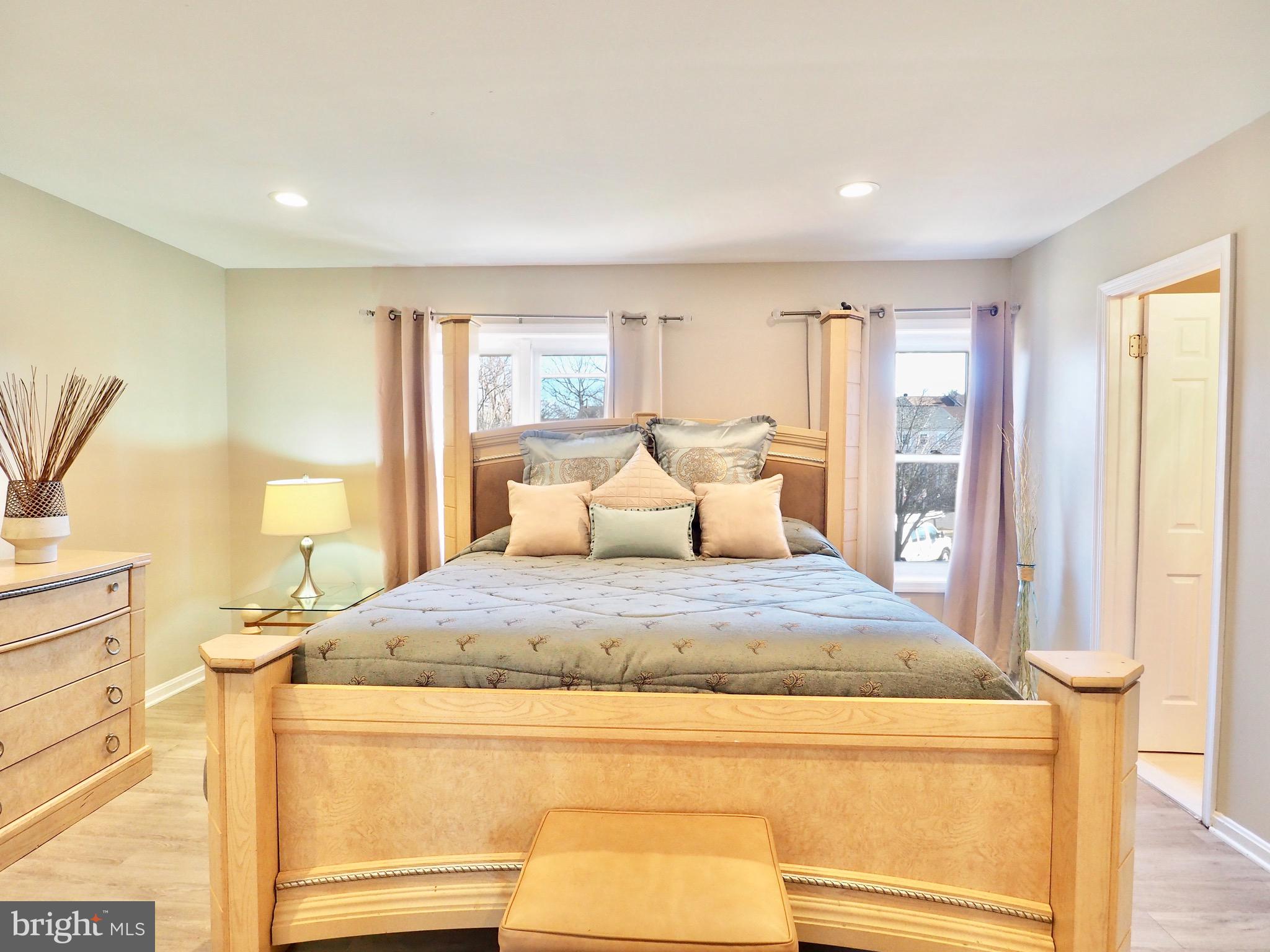 8480 Stonewall Road Manassas, VA 20110 - Photo 11 of 16 Gallery Image 11