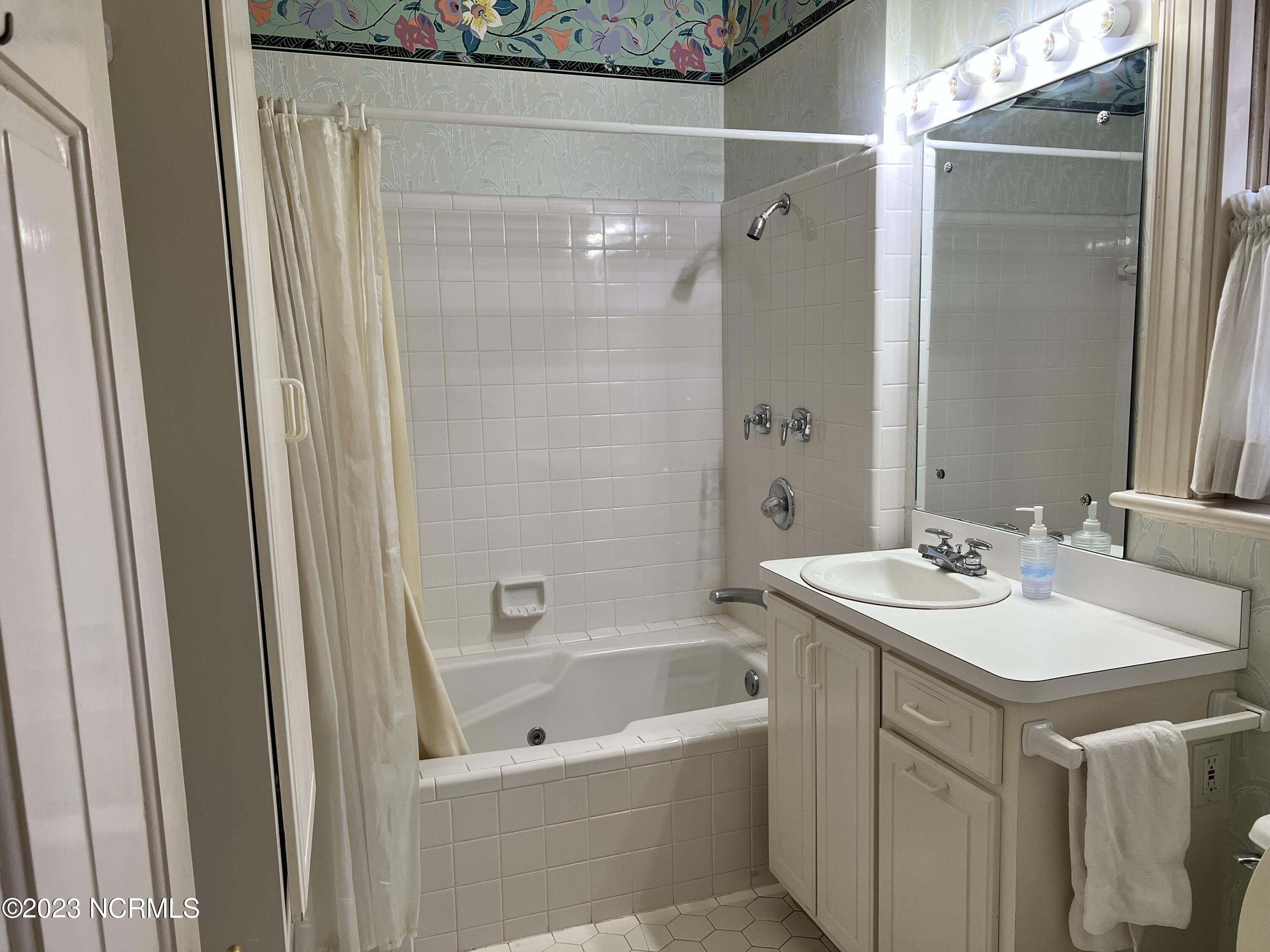 617 Raleigh Rd Parkway West Wilson, NC 27893 - Photo 30 of 42 IMG_3802