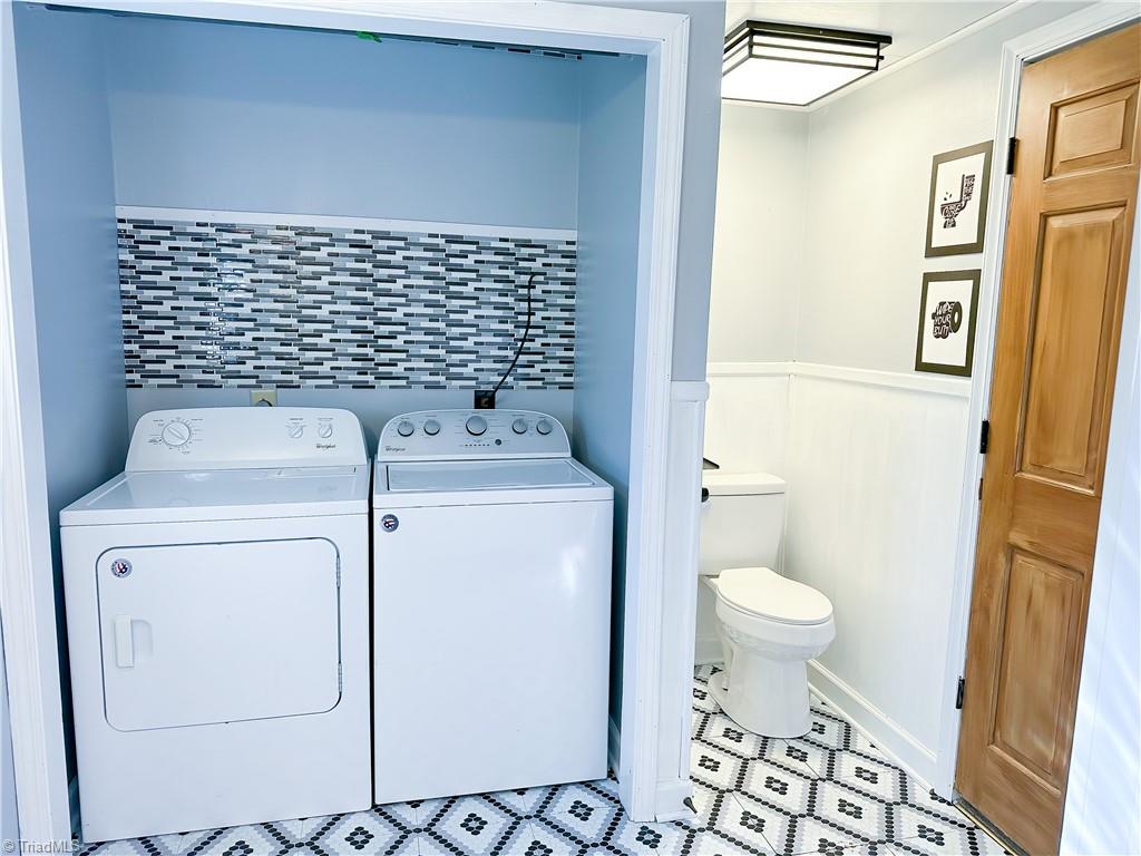 143 Junction Road Mocksville, NC 27028 - Photo 27 of 28 laundry in lower bath