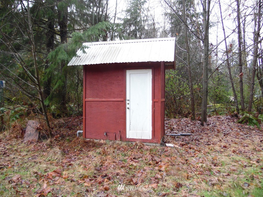 1011-7 Peters Road Randle, WA 98377 - Photo 4 of 12 Gallery Image 4