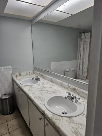 $2,250 | 7570 Southwest 82nd Street, Unit F110, Miami, FL 33143