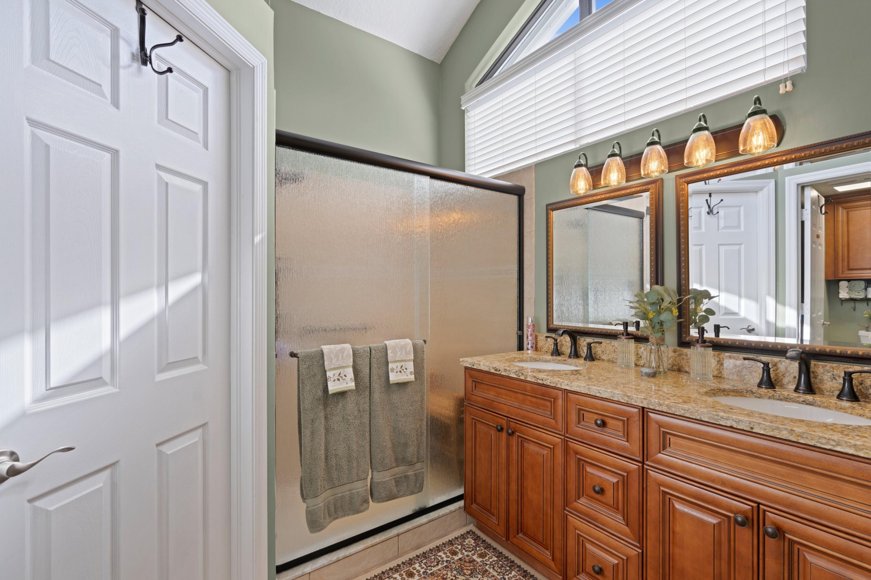 805 Harbour Pointe Way Greenacres, FL 33413 - Photo 18 of 27 DSC09284.jpg-SMALL