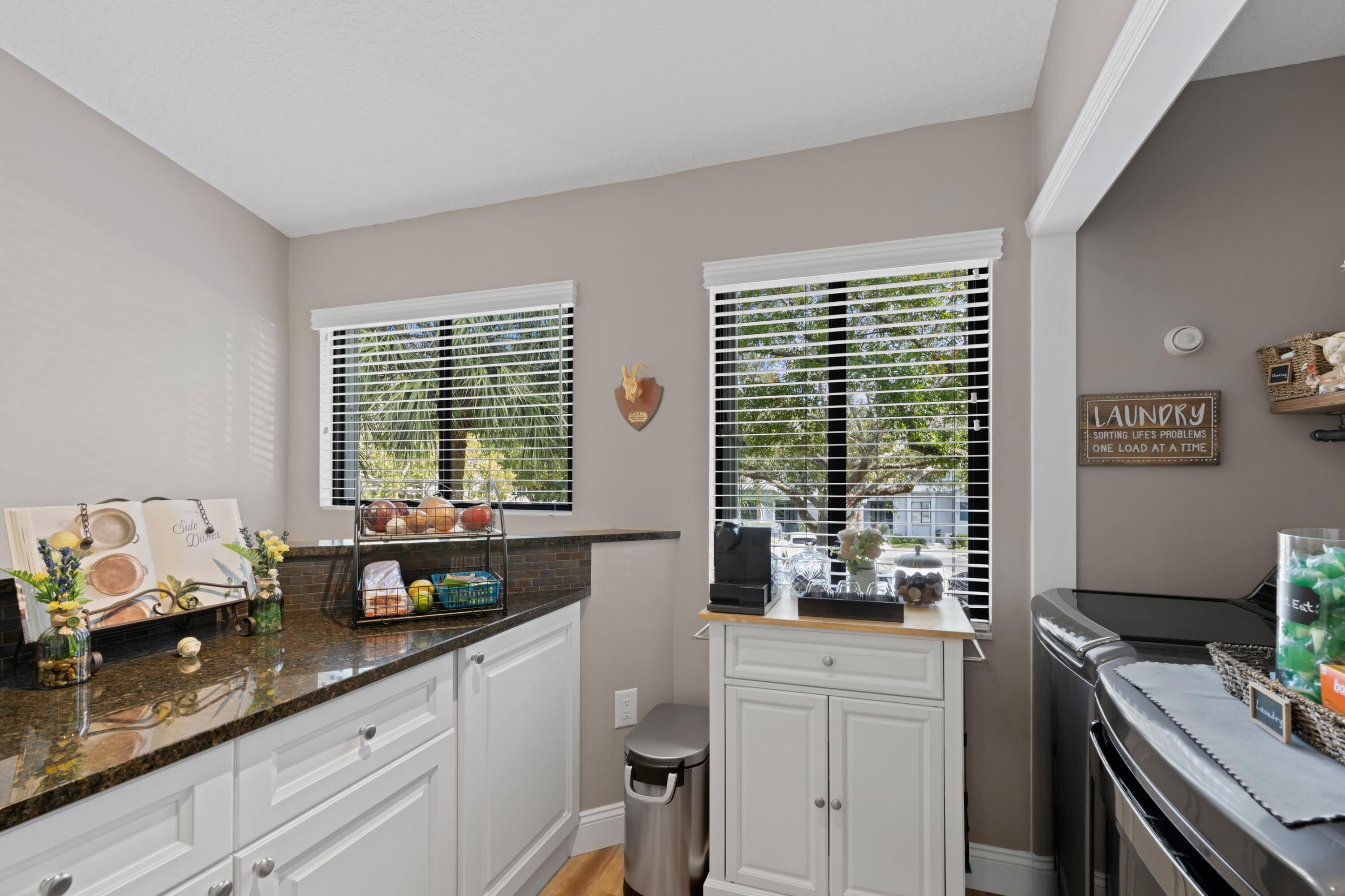 805 Harbour Pointe Way Greenacres, FL 33413 - Photo 7 of 27 DSC09329.jpg-SMALL
