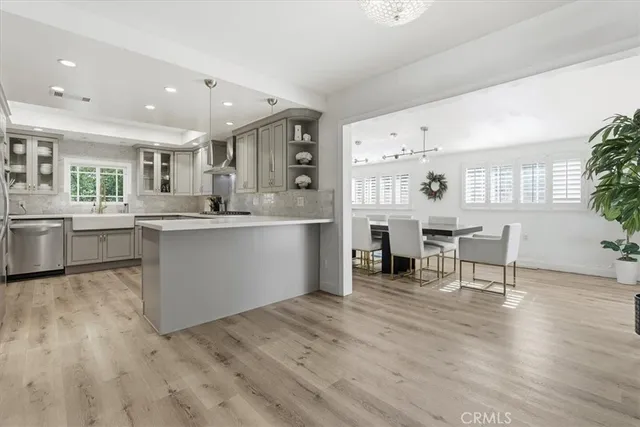 $1,250,000 | 11413 Etiwanda Avenue, Porter Ranch, CA 91326