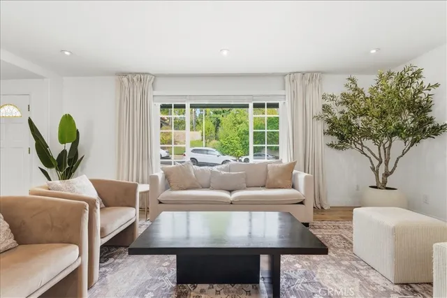 $1,250,000 | 11413 Etiwanda Avenue, Porter Ranch, CA 91326